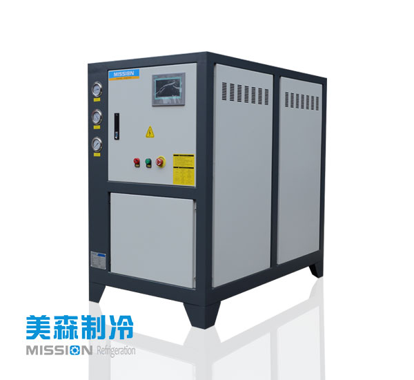 小型冷水機(jī)冷凝器是如何進(jìn)行壓力調(diào)節(jié)的？